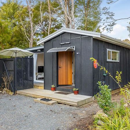 Bellbird Cottage - Lake Taupo Bach Waitahanui Bagian luar foto