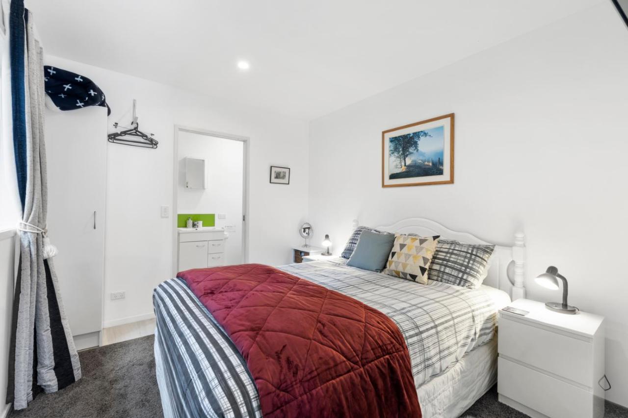 Bellbird Cottage - Lake Taupo Bach Waitahanui Bagian luar foto